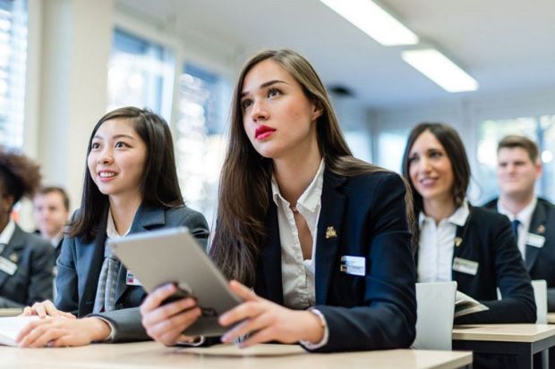 nên định cư ở úc hay Mỹ