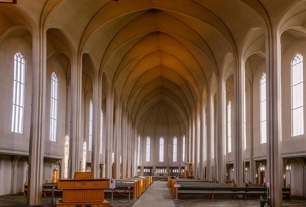 nhà thờ Hallgrimskirkja - kiến trúc độc đáo
