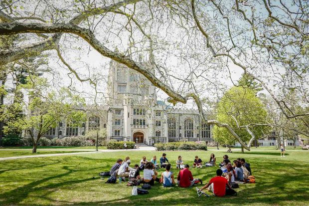 Tìm kiếm trường học phù hợp khi định cư mỹ 