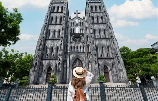 phố lồng đèn phùng hưng hà nội - nhà thờ lớn