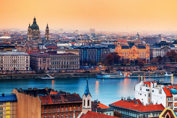 T&igrave;nh h&igrave;nh bất động sản tại Hungary