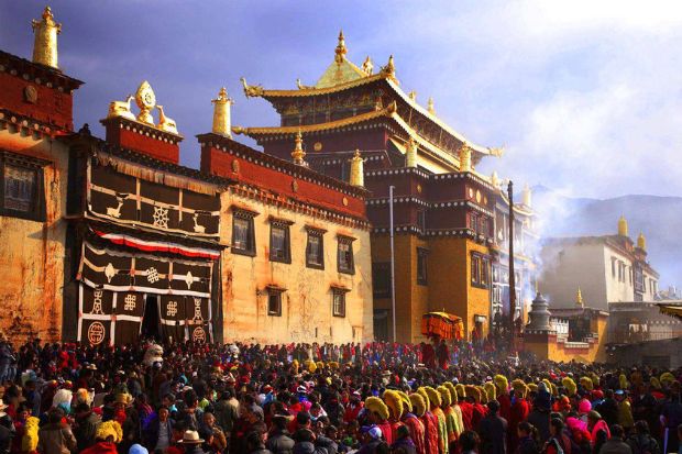 Tu viện Songzanlin - Lễ nghi t&ocirc;n gi&aacute;o