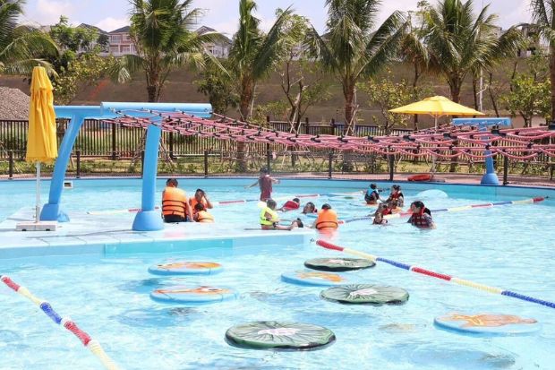 Wonderland Water Park - Lính Thủy Tập Trận