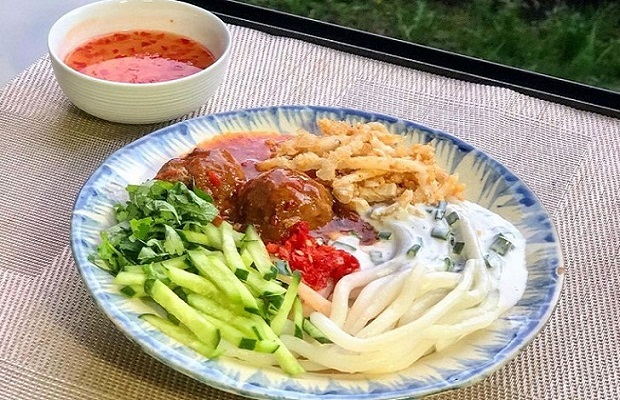 đặc sản bạc liệu - bánh tằm ngan dừa