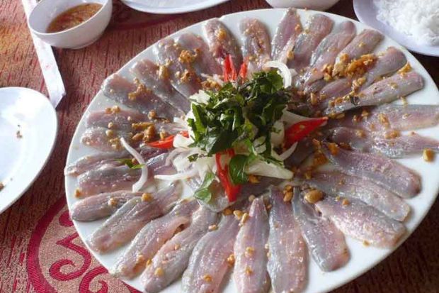 Đặc sản Bình Định - Gỏi cá chình