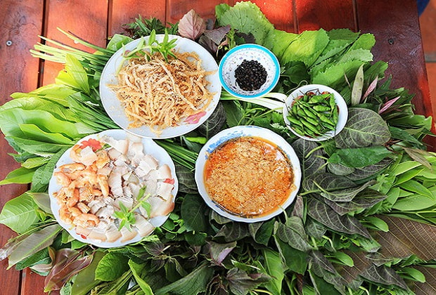 đặc sản đắk nông - lẩu lá rừng
