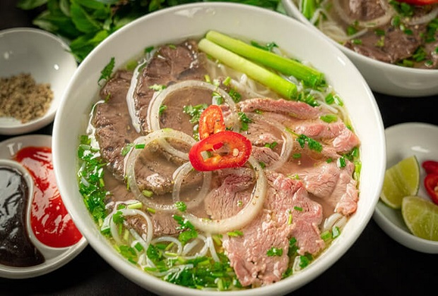 đặc sản nam định - phở b&ograve; nam định