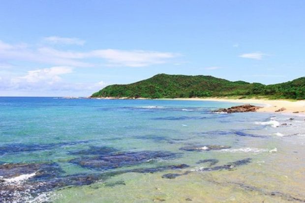 Đảo Thanh L&acirc;n - B&atilde;i biển Ba Ch&acirc;u