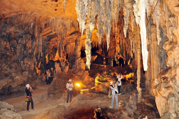 Du lịch hồ Ba Bể - Động Hua Mạ
