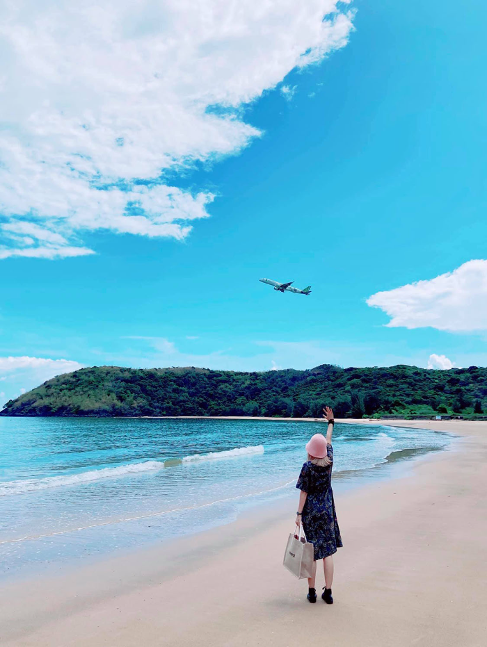 V&eacute; m&aacute;y bay đi C&ocirc;n Đảo th&aacute;ng 10