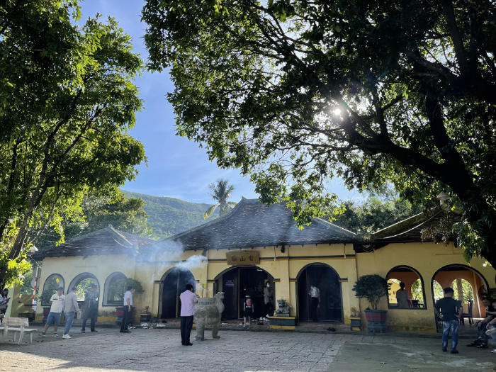 V&eacute; m&aacute;y bay đi C&ocirc;n Đảo th&aacute;ng 11