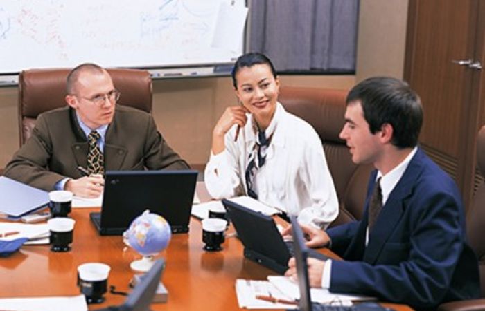 Visa thương mại l&agrave; g&igrave;