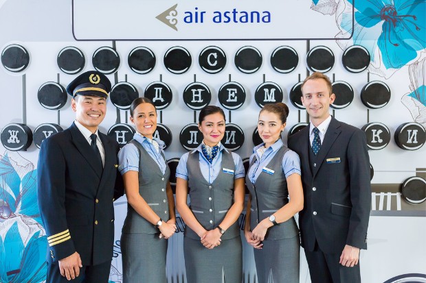 tiếp viên, phi công Air Astana