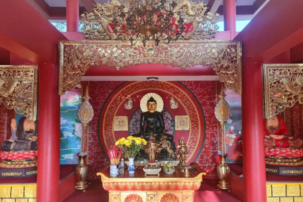 Cáp treo núi Sam - Tượng Phật ngọc