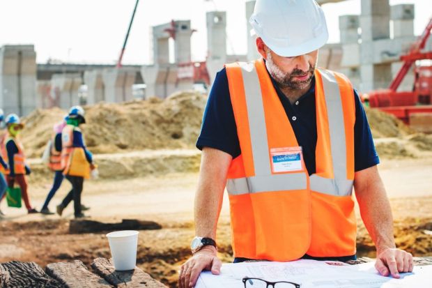 Định cư Latvia diện việc l&agrave;m