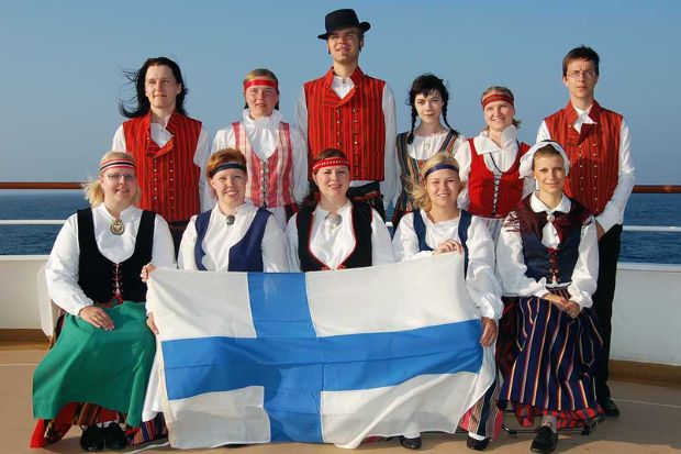 người d&acirc;n Phần Lan h&ograve;a đồng