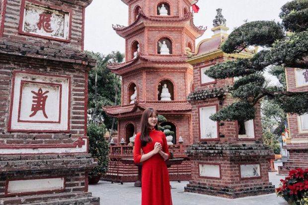 Địa điểm du lịch gần Hà Nội dịp Tết - Chùa Trấn Quốc