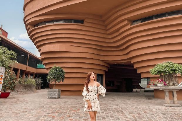 Địa điểm du lịch gần Hà Nội dịp Tết - Làng gốm Bát Tràng