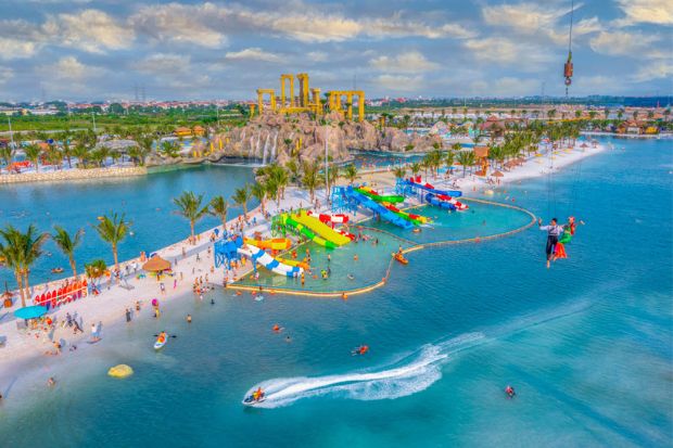 Địa điểm du lịch gần Hà Nội dịp Tết - VinWonders Hà Nội Wave Park