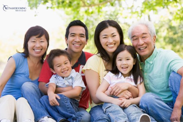 đo&agrave;n tụ với gia đ&igrave;nh tại singapore