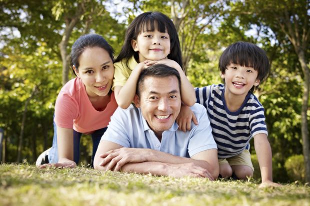 Điều kiện bảo lãnh người thân sang Singapore là gì?