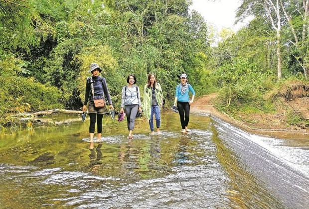 khu du lịch buôn đôn - trekking xuyên rừng