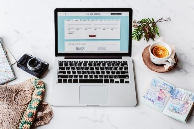Theo d&otilde;i v&agrave; check tin nhắn qua mail lịch bay Vietnam Airlines H&agrave; Nội - Nha Trang
