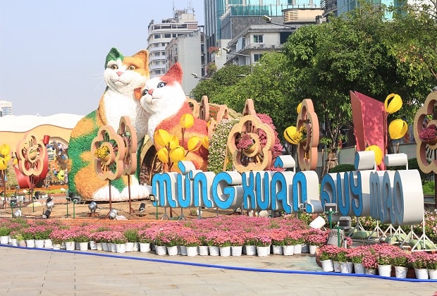 tết dương lịch đi chơi ở đâu - phố đi bộ nguyễn huệ 