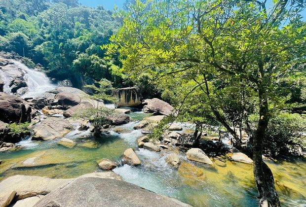 thác bà tánh linh - truyền thuyết về thác bà tánh linh