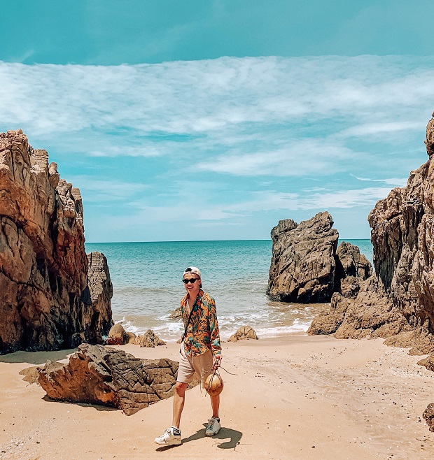 vé máy bay từ TpHCM đi Đồng Hới