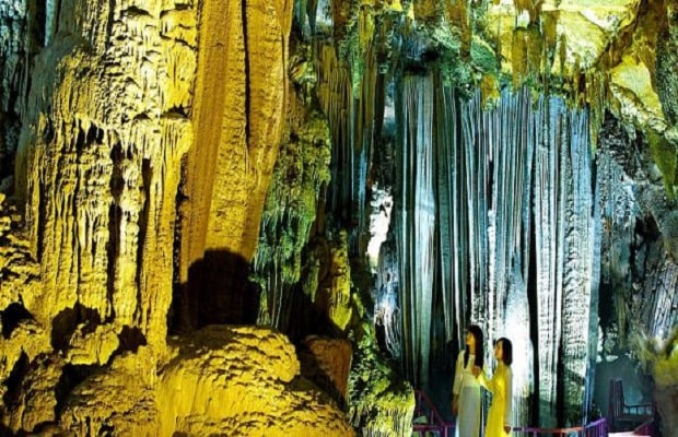 tour du lịch Tây Bắc - hang tiên sơn