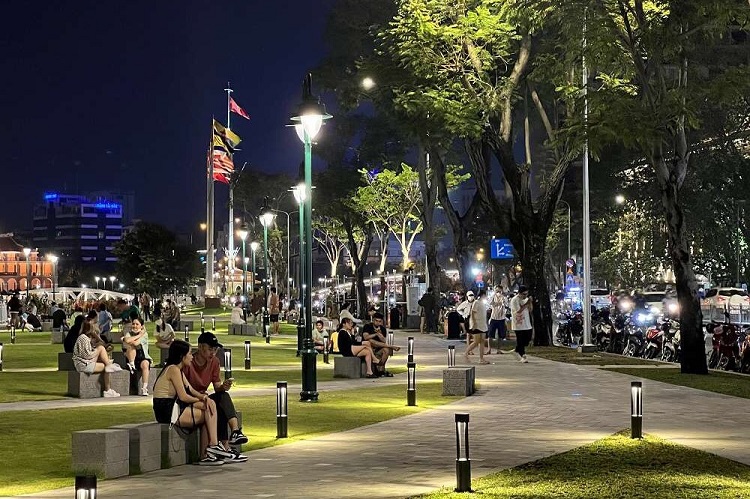 Công viên Bến Bạch Đằng