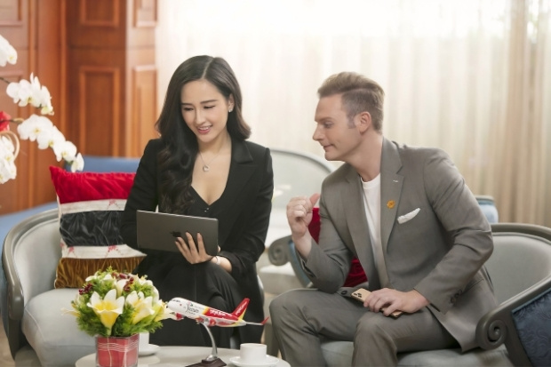 phong c&aacute;ch phục vụ chuy&ecirc;n nghiệp tại ph&ograve;ng chờ ch&iacute;nh l&agrave; lời khẳng định về sự tr&acirc;n trọng d&agrave;nh cho h&agrave;nh kh&aacute;ch