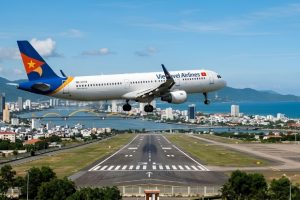 Hòa mình vào làn nước trong xanh với vé máy bay Vietravel Airlines đi Đà Nẵng
