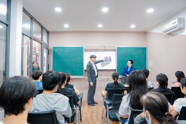 Trung t&acirc;m tư vấn du học ALT