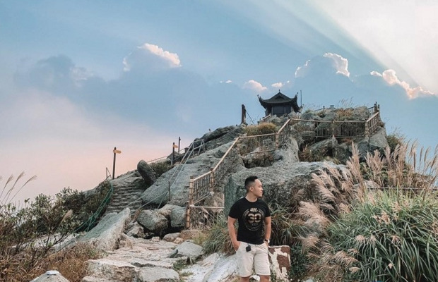 địa điểm du lịch đông bắc - núi yên tử