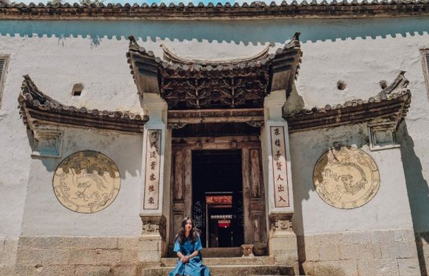 địa điểm du lịch đông bắc - dinh thự vua mèo