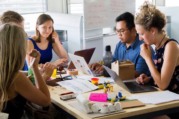  du học Mỹ cho người đã đi làm