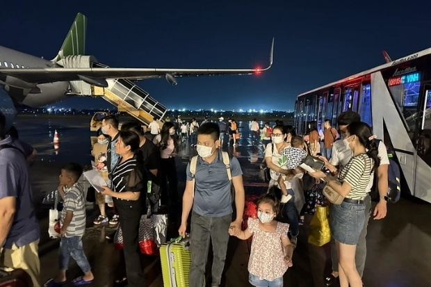 Chuyến bay v&agrave;o ban đ&ecirc;m với Bamboo Airways