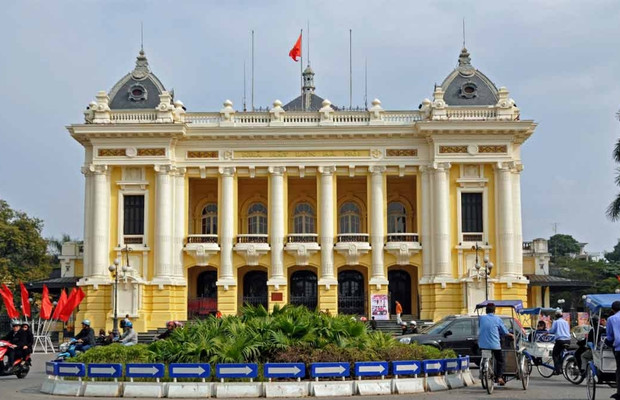 H&agrave; Nội thu h&uacute;t du kh&aacute;ch bởi n&eacute;t đẹp văn h&oacute;a truyền thống v&agrave; cảnh quan đặc sắc