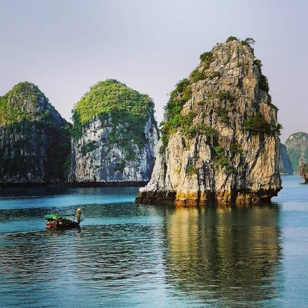 V&eacute; m&aacute;y bay đi V&acirc;n Đồn th&aacute;ng 12