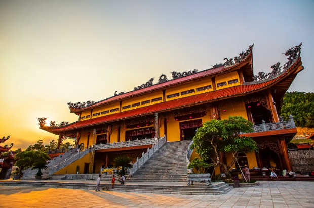 V&eacute; m&aacute;y bay đi V&acirc;n Đồn th&aacute;ng 12