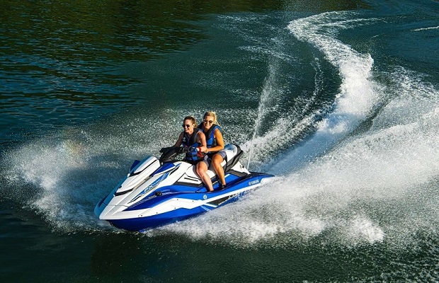 các chiêu trò mất tiền thái lan - Bắt đền tiền khi thuê mô tô nước 