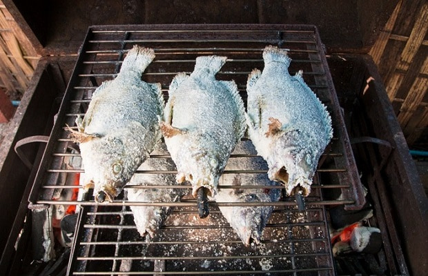 các món ăn thái lan đặc sản thái lan - cá nướng muối