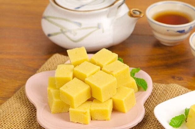 Đặc sản miền Bắc - Bánh đậu xanh Hải Dương