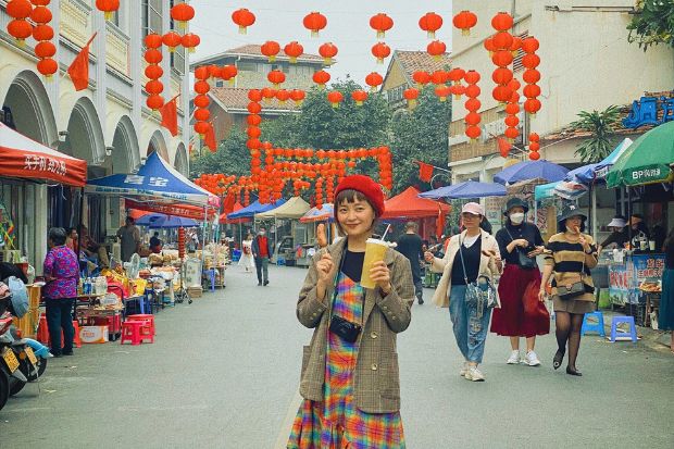 Du lịch Hà Khẩu Trung Quốc 2 ngày 1 đêm - Phố đèn lồng Hà Khẩu