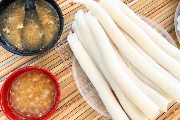 Du lịch Quảng Ninh 1 ngày - Bánh gật gù