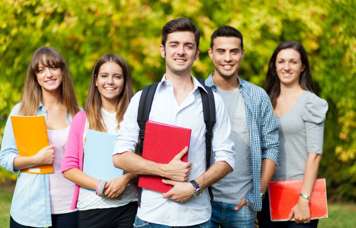 Các khóa học được gia hạn visa Anh du học