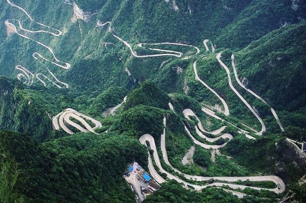 Trương Gia Giới - Đèo 99 khúc cua