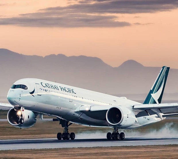 vé máy bay Cathay Pacific